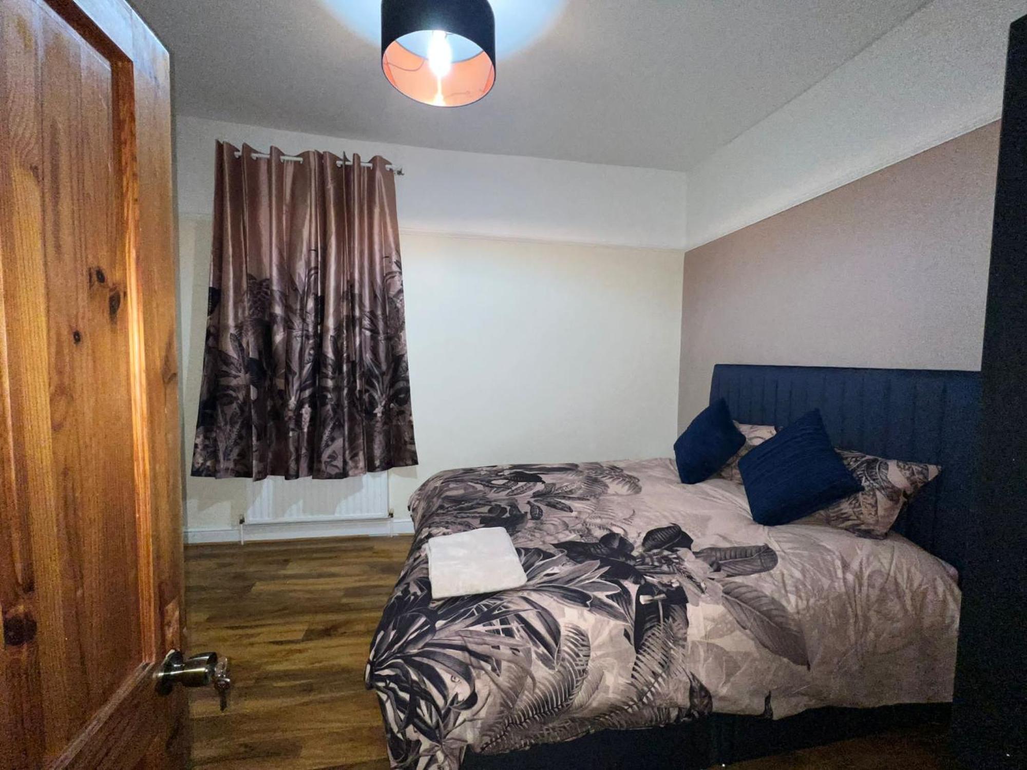 3 Bedroom * Londra